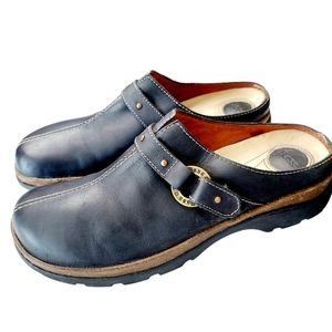 Bass clogs deals and mules